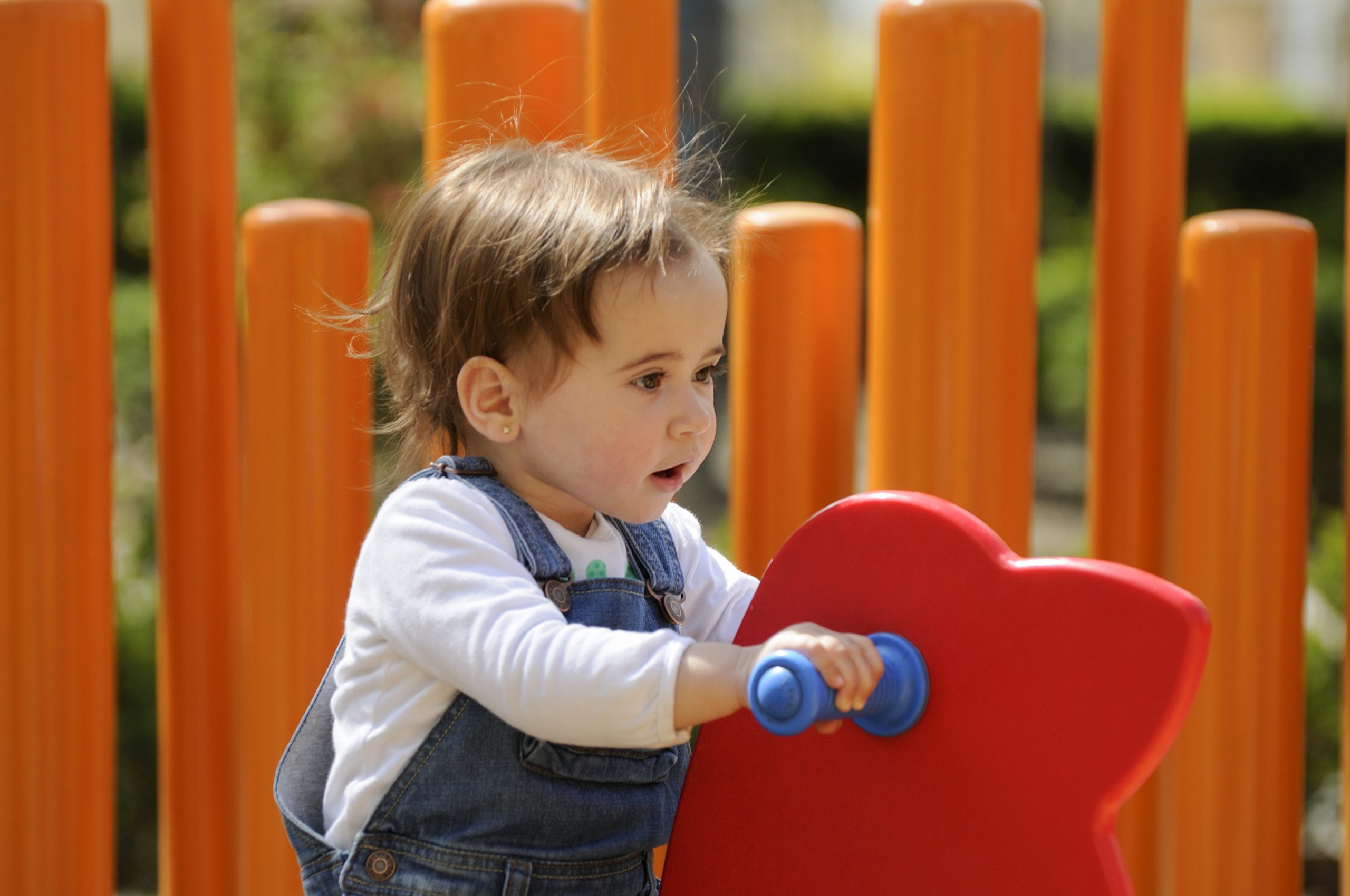 Outdoor safety tips for toddlers